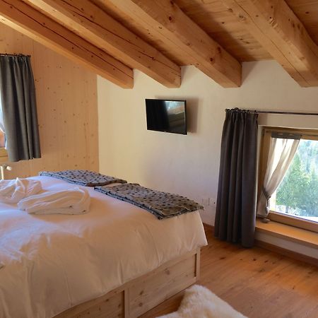Hotel The Originals Borgo Eibn Mountain Lodge Саурис Екстериор снимка