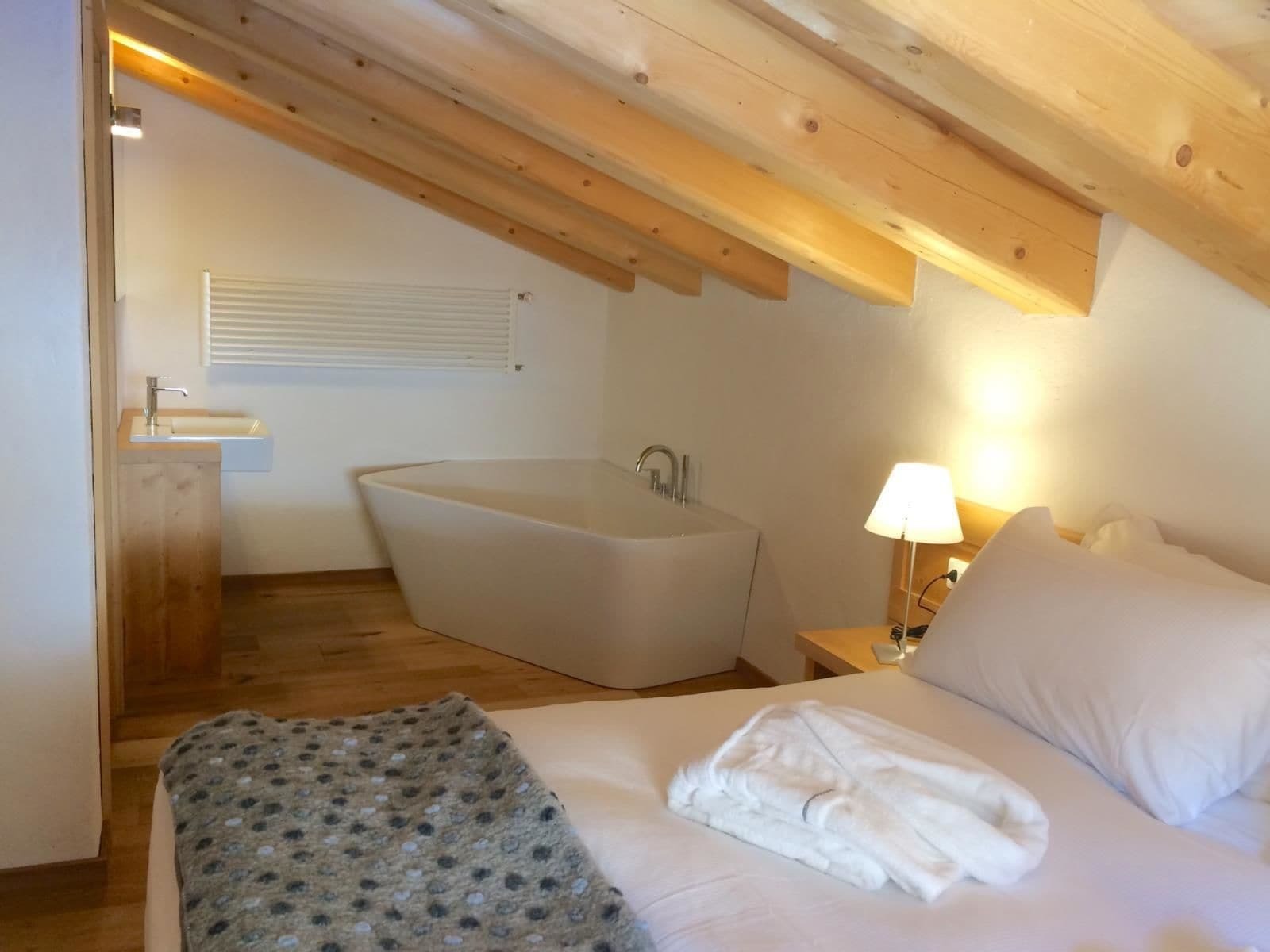 Hotel The Originals Borgo Eibn Mountain Lodge Саурис Екстериор снимка