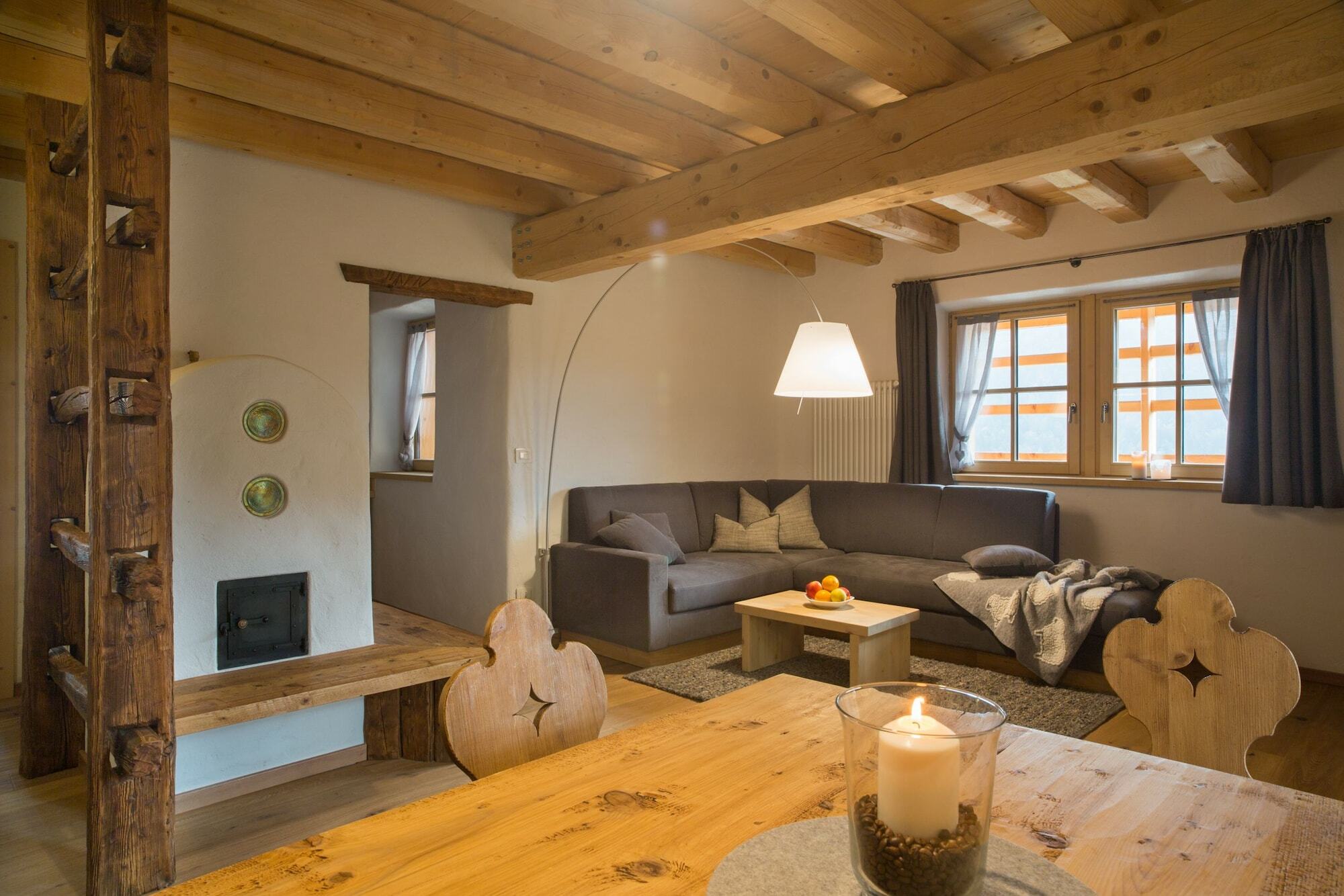 Hotel The Originals Borgo Eibn Mountain Lodge Саурис Екстериор снимка