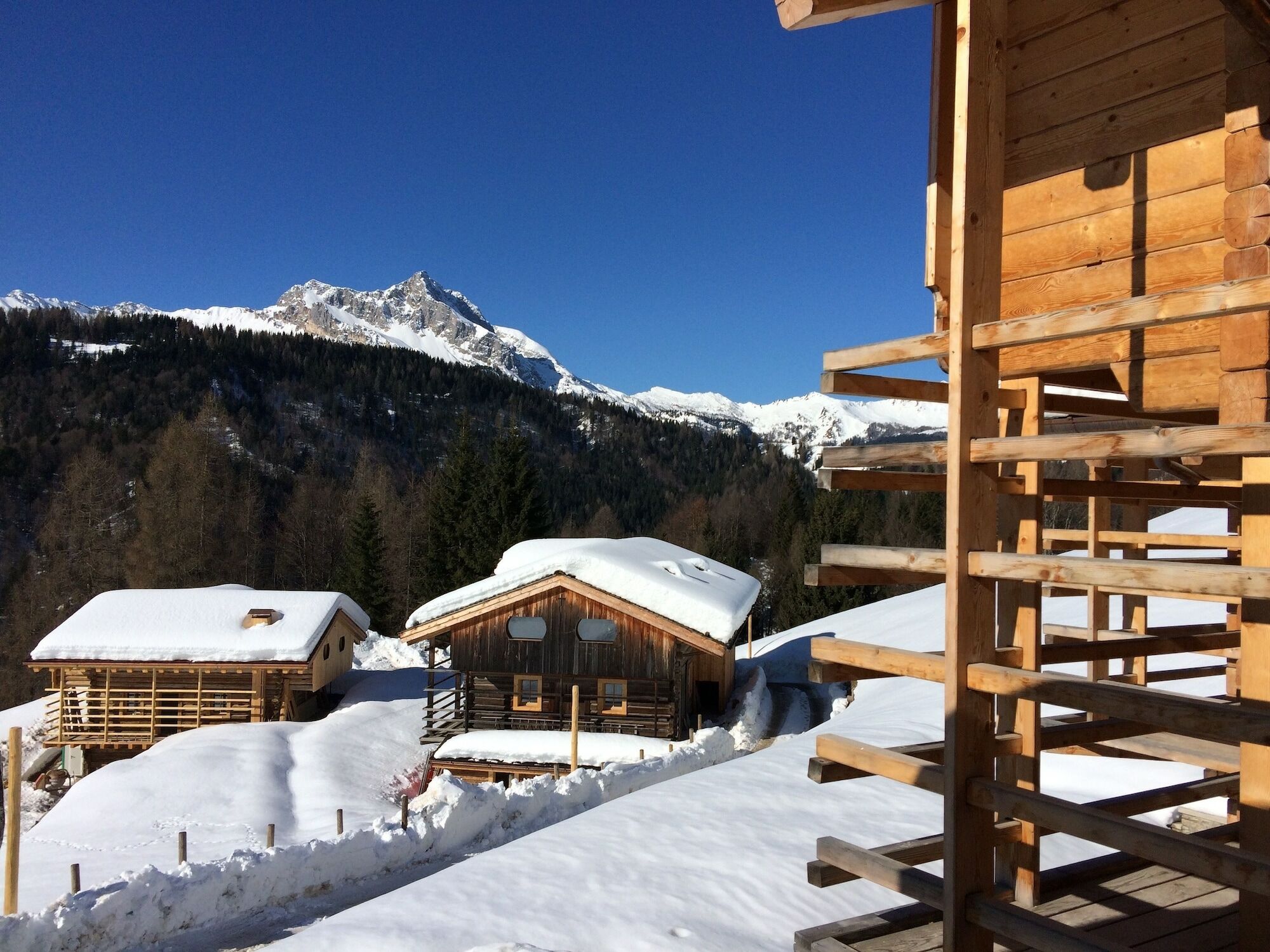 Hotel The Originals Borgo Eibn Mountain Lodge Саурис Екстериор снимка